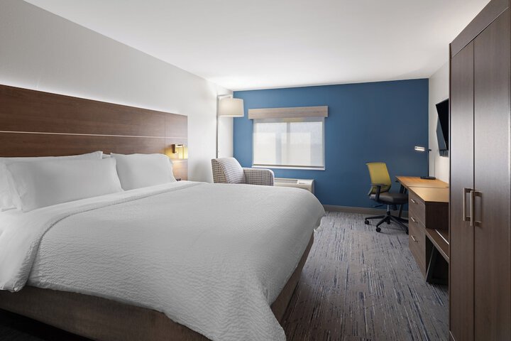 Holiday Inn Express Sheboygan-Kohler by IHG
