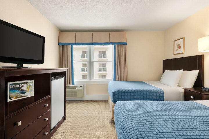 Room 35 of 71