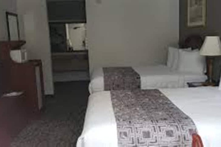 Room 13 of 23