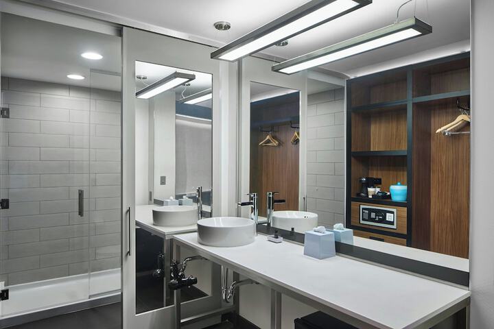 Aloft by Marriott Raleigh