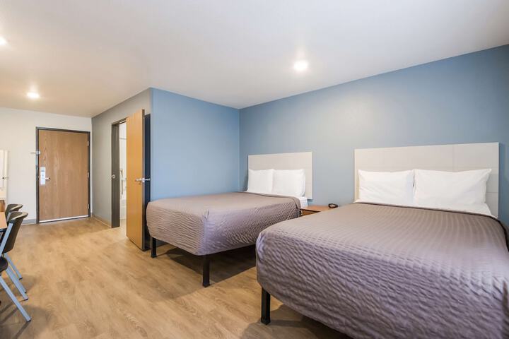 Room 8 of 20