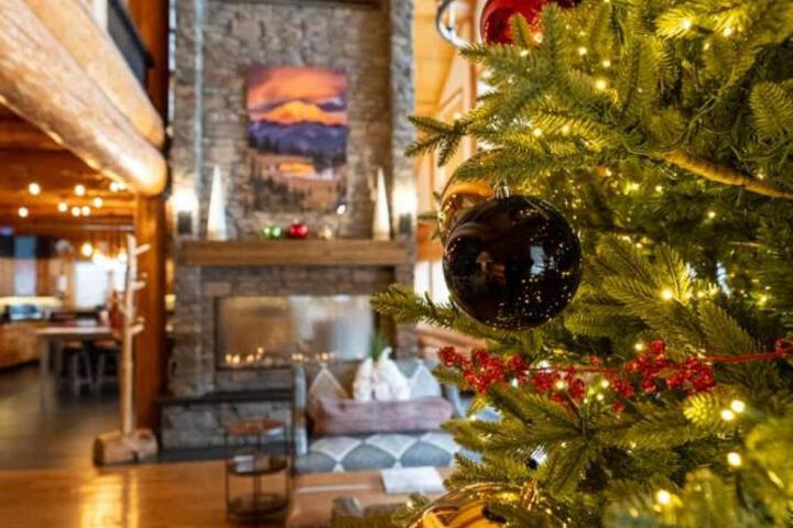 Luxury Family Cabin at Summit West
