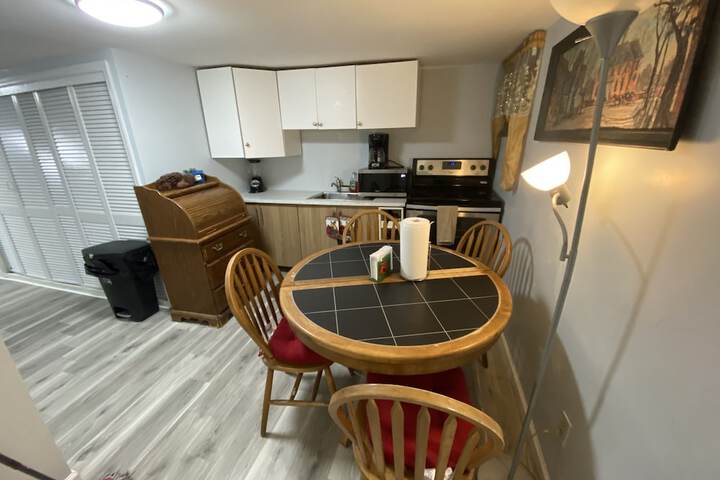 Nice 2 bedroom Apt With Patio