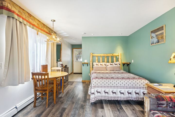 Room 45 of 95