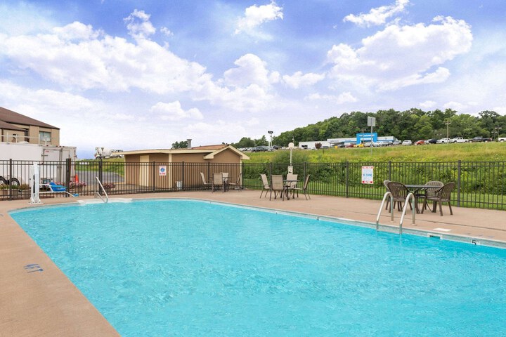 Pool 3 of 21