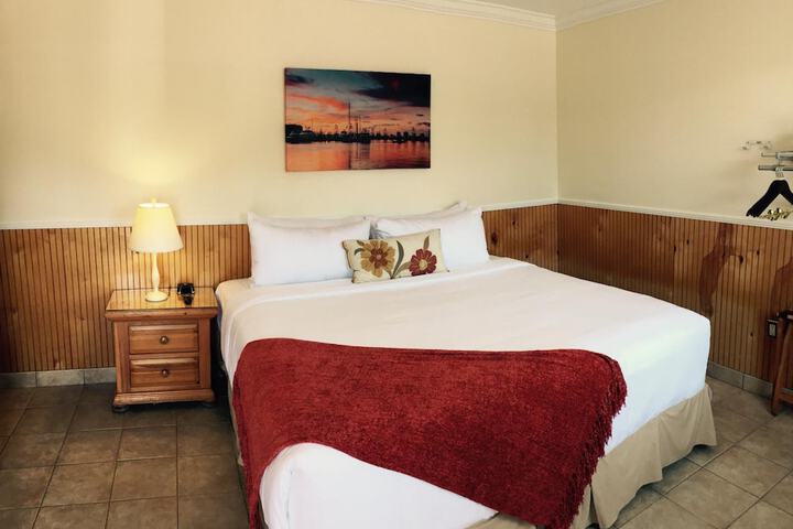 Room 20 of 35