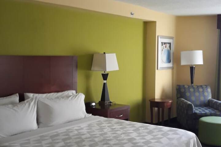 Room 44 of 75