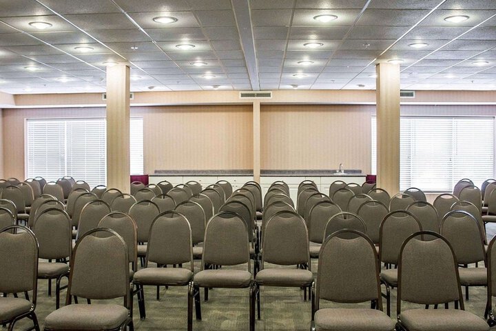 Quality Inn & Suites Bellville - Mansfield