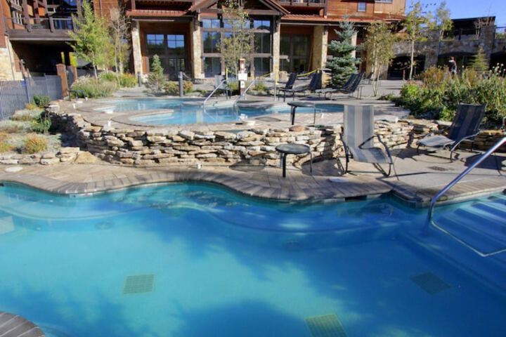 Grand Timber Lodge