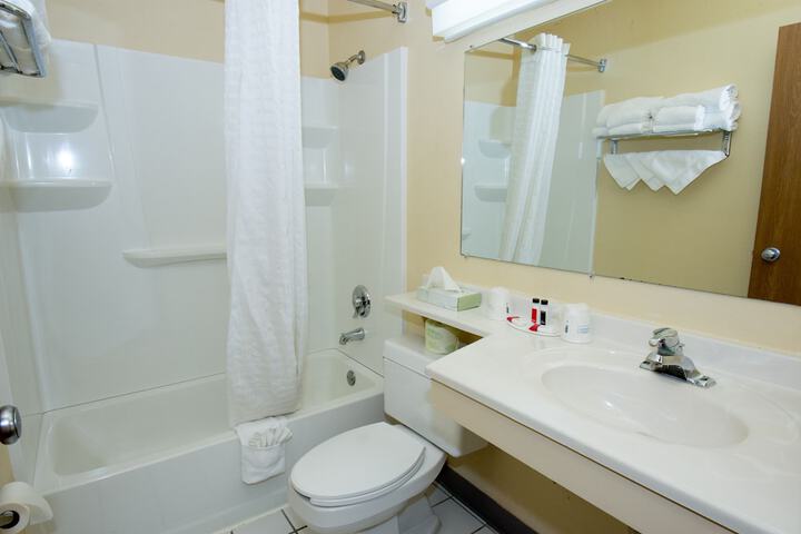 Room 14 of 36