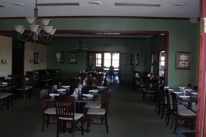 Baneberry Golf and Resort