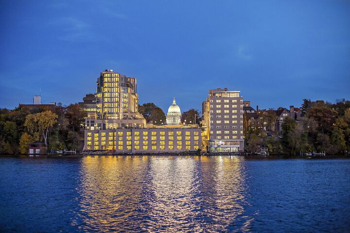 Hotel 5 of 76