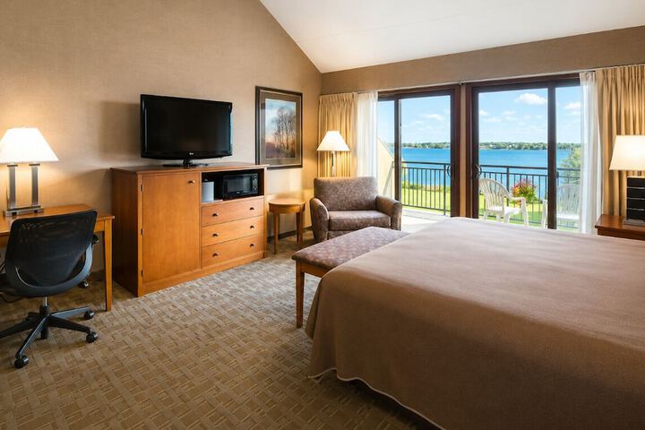 Arrowwood Resort Hotel and Conference Center - Alexandria MN