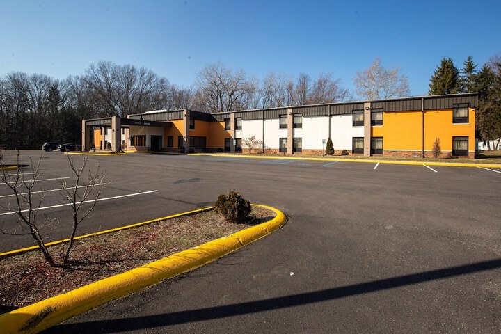 Quality Inn & Suites Portage Central
