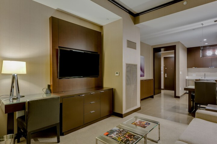 Room 62 of 122