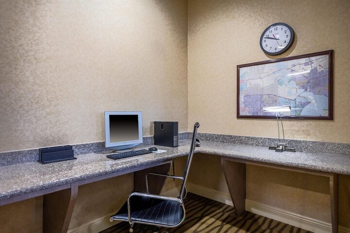 Studio 6 Suites – Pasadena TX