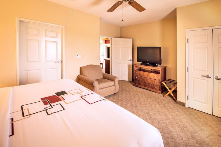 La Quinta Inn & Suites by Wyndham Marble Falls