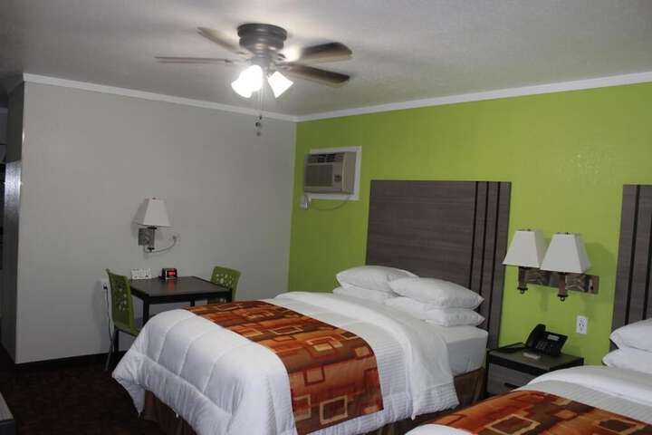 Room 28 of 46
