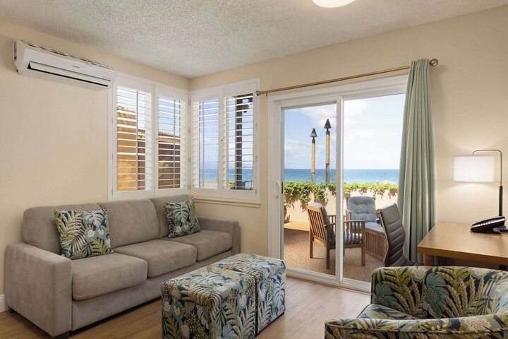 Days Inn by Wyndham Maui Oceanfront