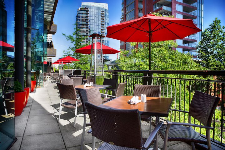 Pinnacle Hotel Harbourfront