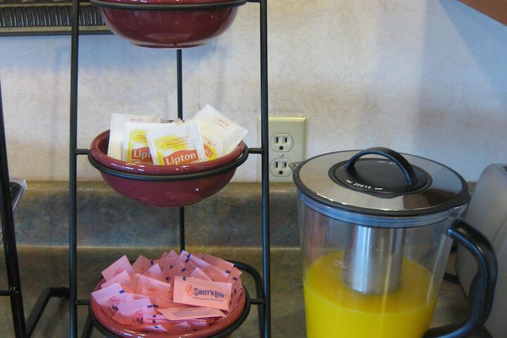 Breakfast/Coffee Service 31 of 41
