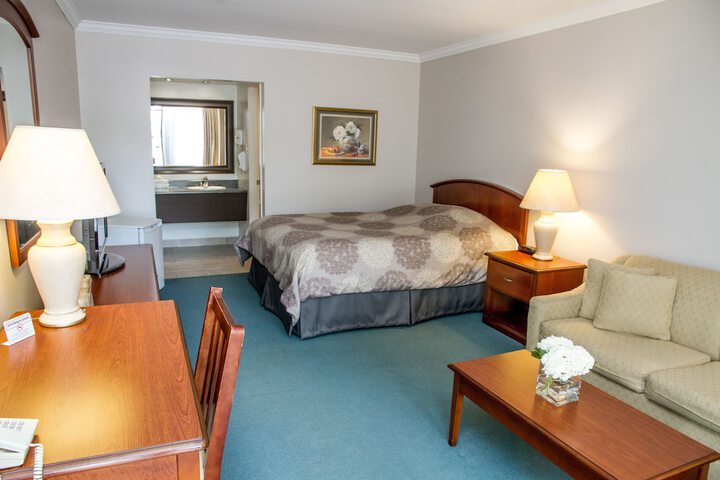 Room 16 of 32