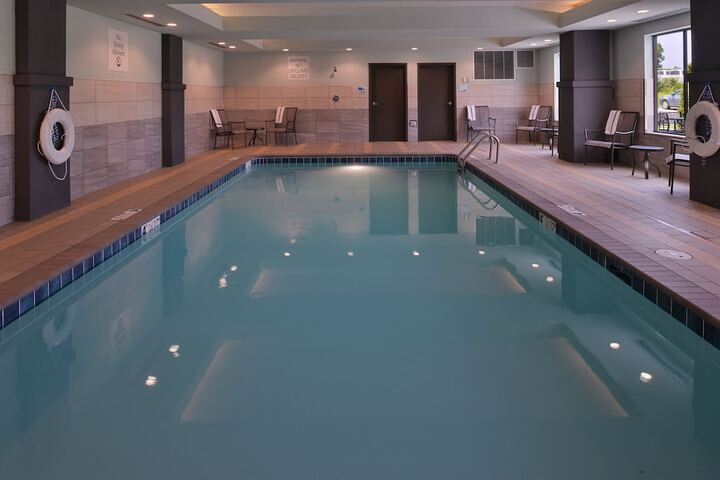 Holiday Inn Express & Suites Bryant - Benton Area by IHG