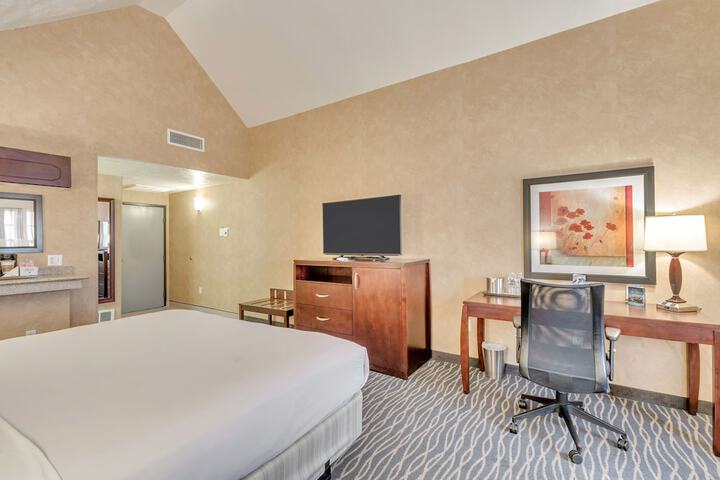 Room 73 of 112