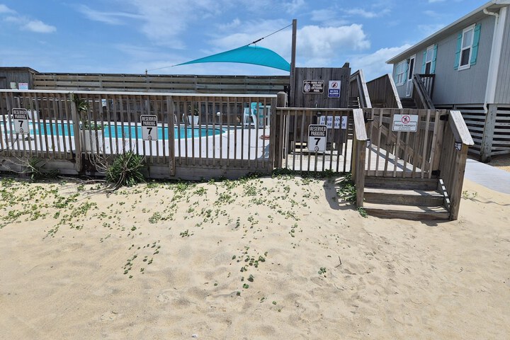 SandSpur Ocean Cottages