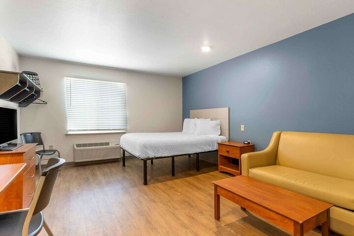Room 7 of 24