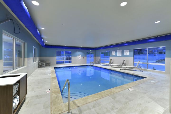 Holiday Inn Express & Suites Millersburg by IHG