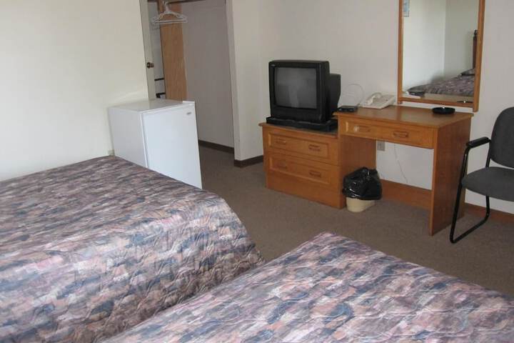 Room 6 of 16