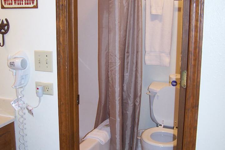 Room 42 of 53