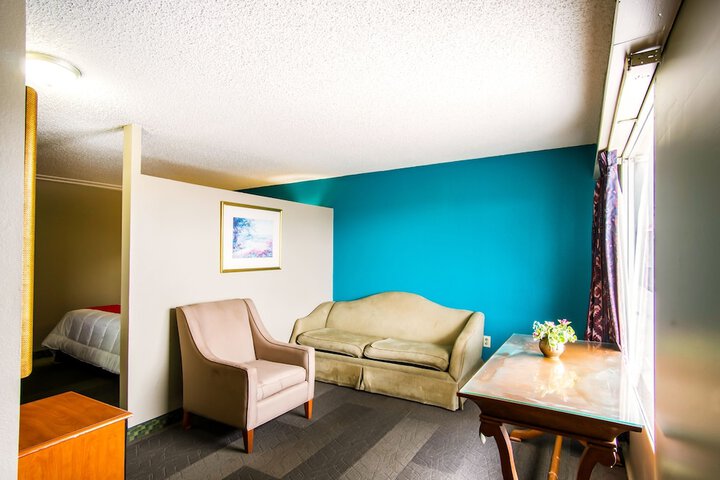 Room 27 of 57