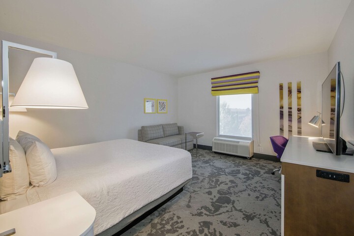 Room 22 of 53