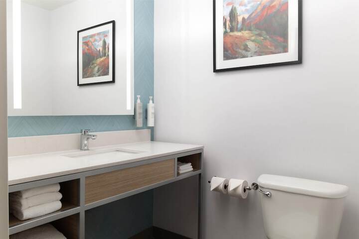 Hilton Garden Inn Ontario / Rancho Cucamonga
