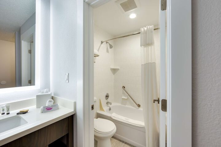 Red Lion Inn & Suites Grants Pass