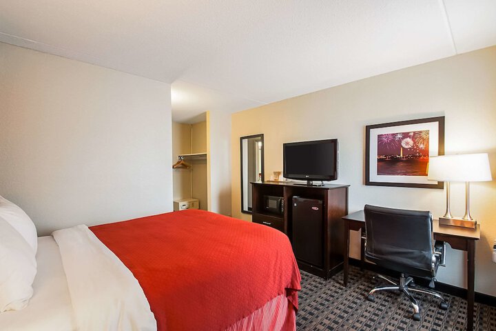 Room 18 of 35
