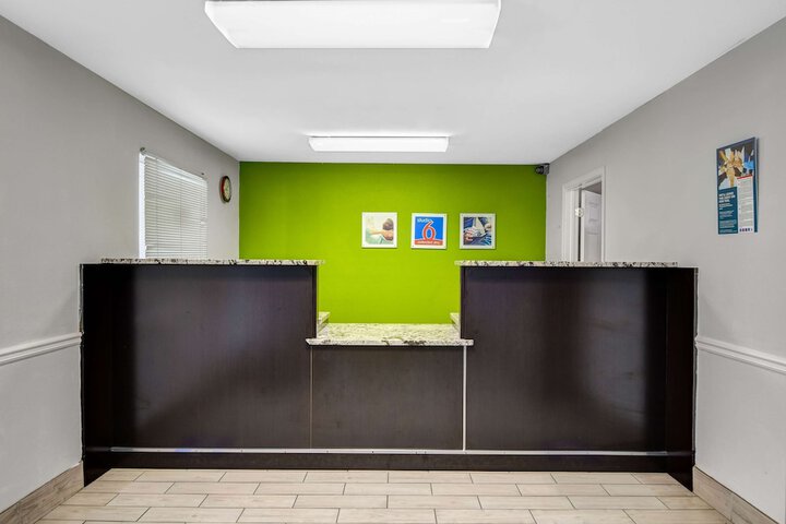 Studio 6 Extended Stay - Atlanta GA - Chamblee