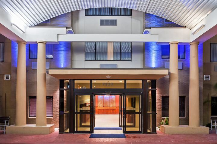 Hotel 3 of 38