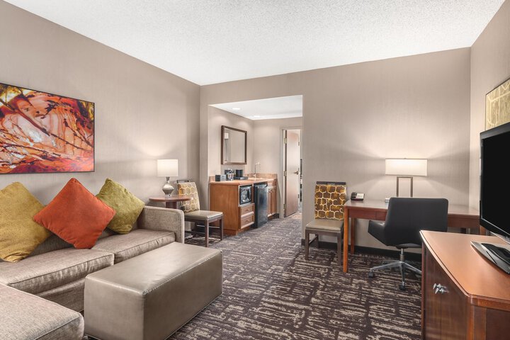 Embassy Suites by Hilton Dallas Frisco Hotel & Convention Center