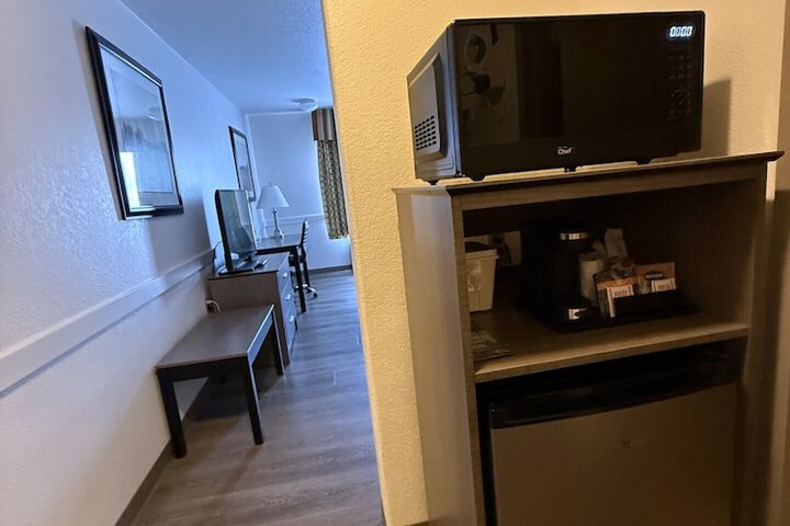 Super 8 by Wyndham Dawson Creek