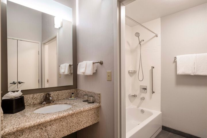 Courtyard by Marriott Denver Southwest / Lakewood