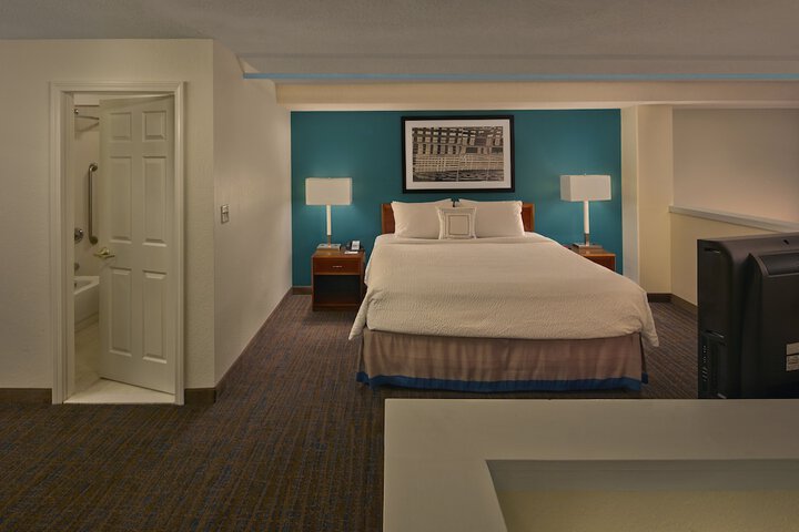 Room 23 of 25
