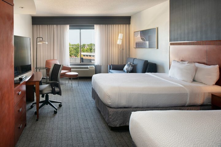 Room 20 of 35