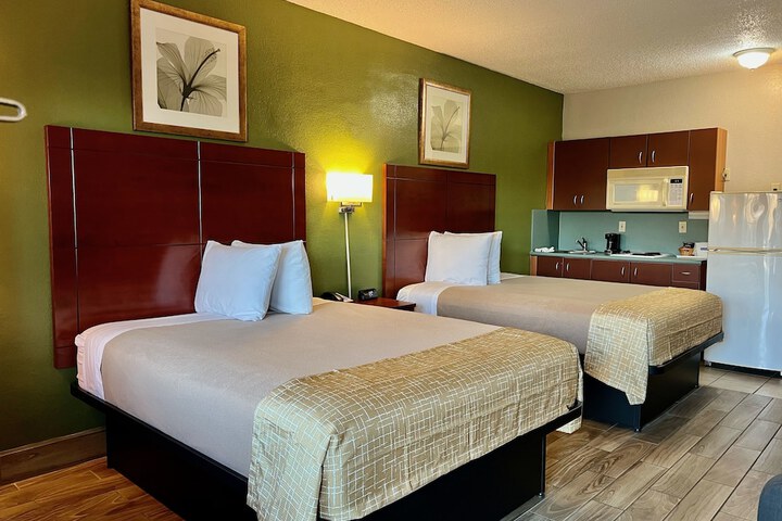 Travelodge Suites by Wyndham Lake Okeechobee