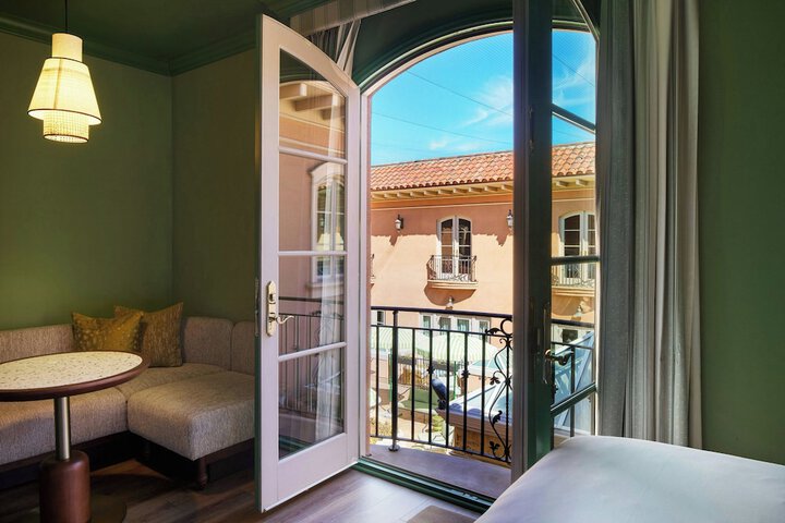 The Carlton Hotel Atascadero – Paso Robles, a Tribute Portfolio Hotel
