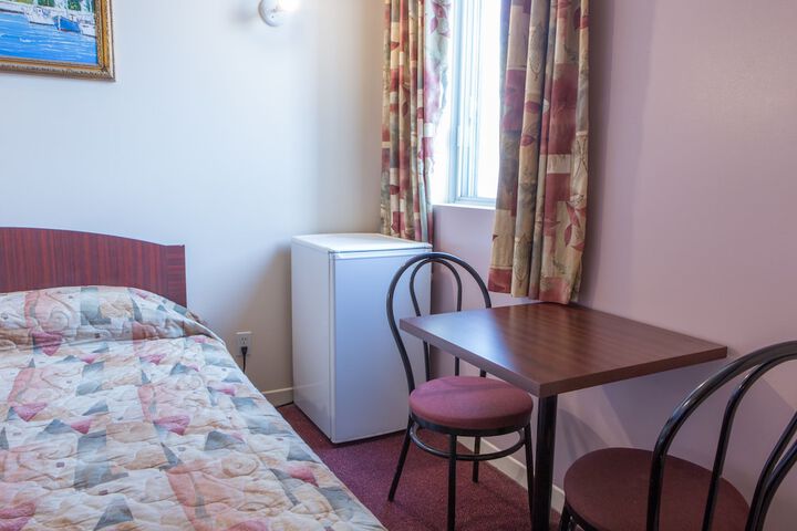 Room 22 of 33