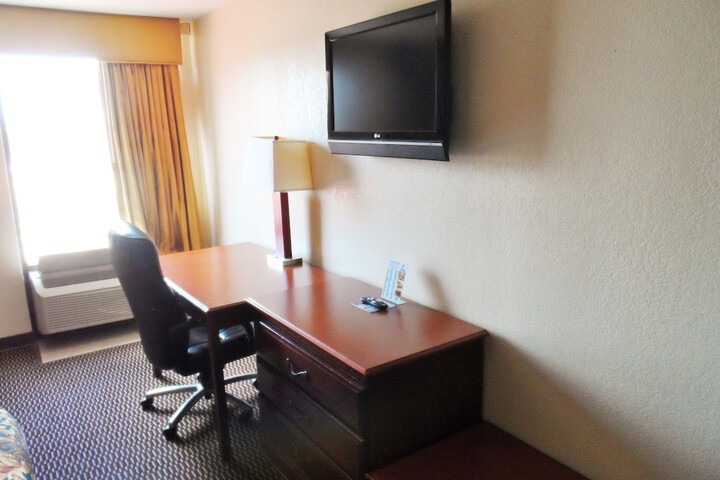 Room 10 of 19
