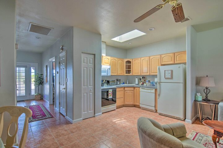 Single-story Eloy Apartment w / Patio Space!
